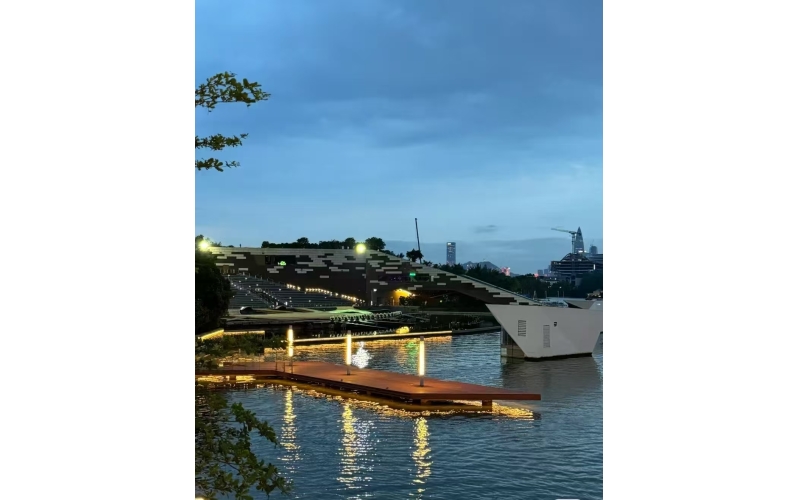 金觀平：讓民營企業(yè)心無旁騖謀發(fā)展